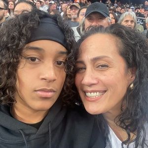 Meet your Posher, Pola